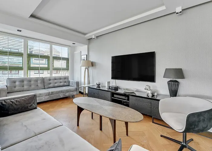 Grand - Blue Marlin - Luxury