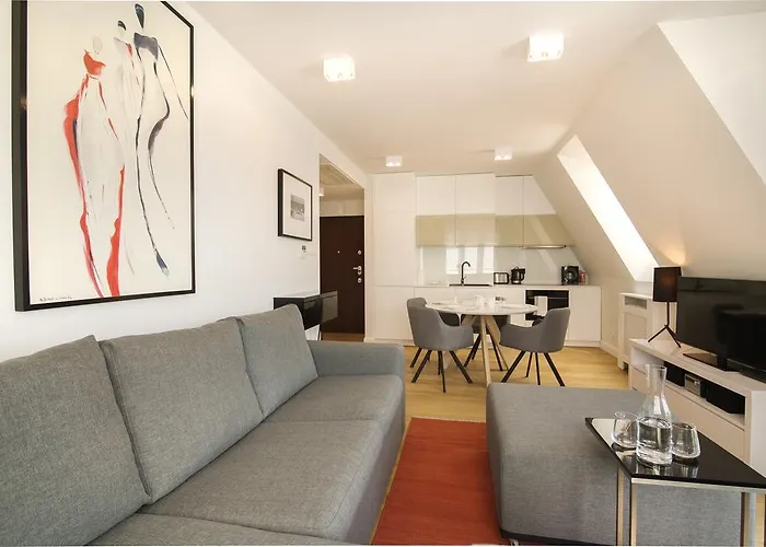 Grand - Blue Marlin - Luxury