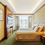 Grand - Blue Marlin - Luxury *