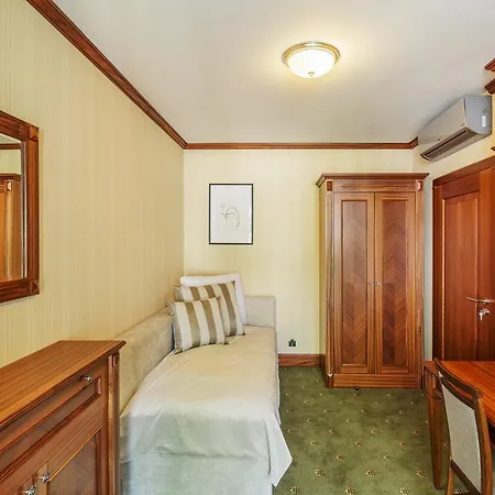 Grand - Blue Marlin - Luxury *