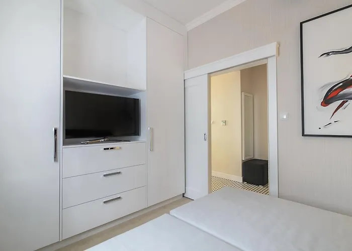 Grand - Blue Marlin - Luxury * סופוט