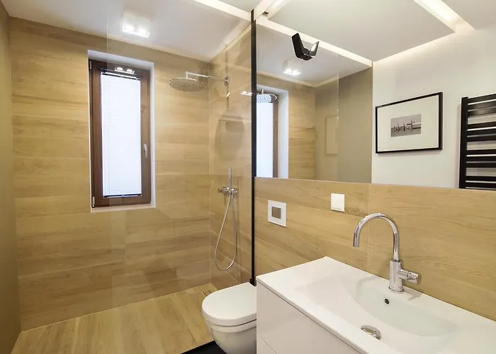 Grand - Blue Marlin - Luxury