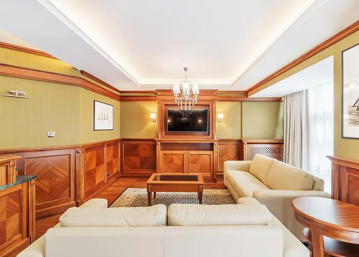 Grand - Blue Marlin - Luxury Σόποτ