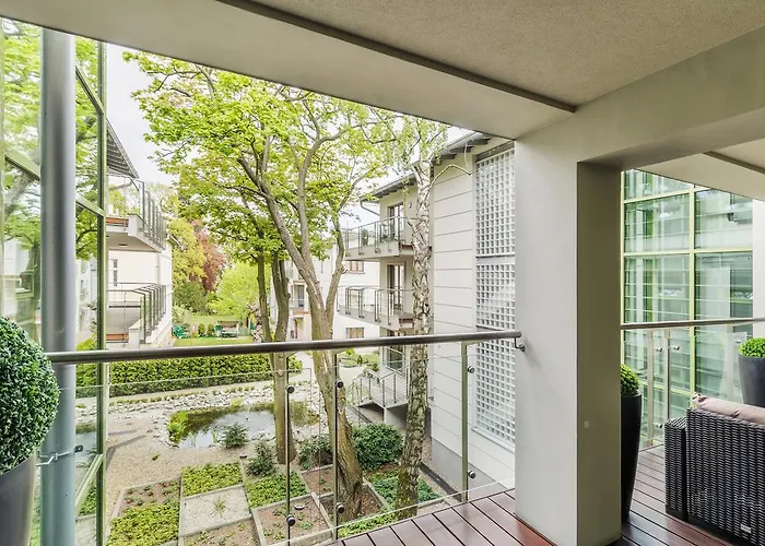 Grand - Blue Marlin - Luxury *